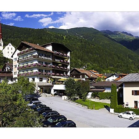 Alpenhotel Оец Екстериор снимка