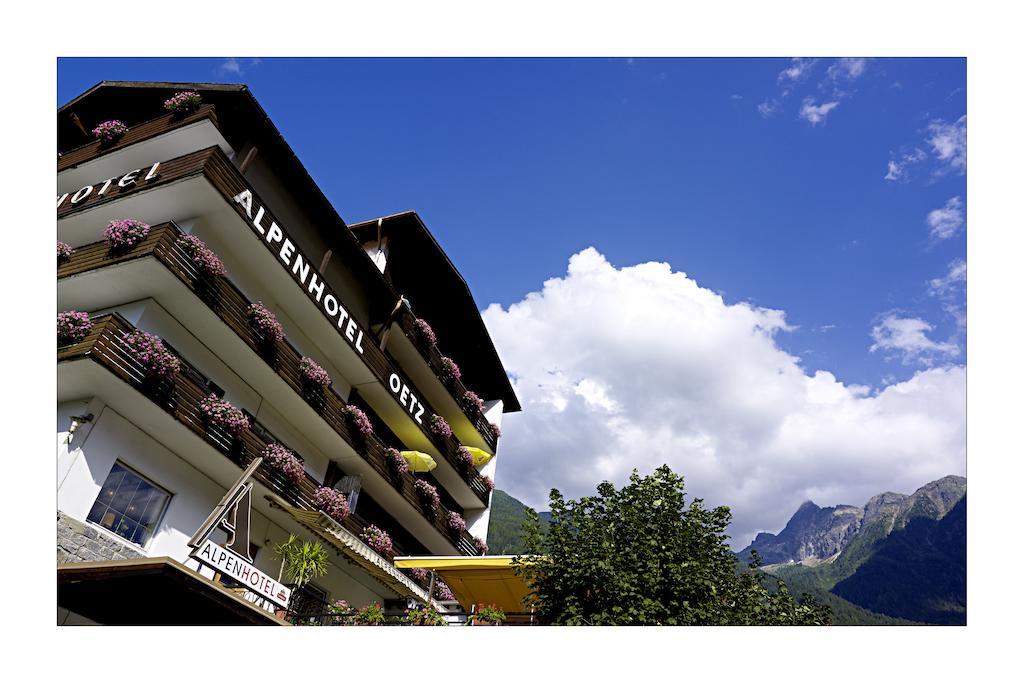 Alpenhotel Оец Екстериор снимка