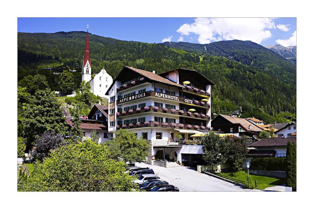 Alpenhotel Оец Екстериор снимка